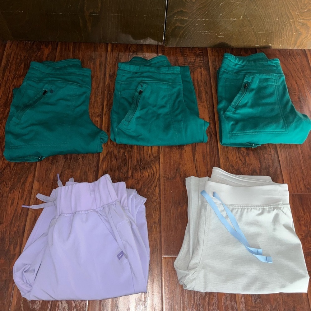 COPY - Jannuu / Figs scrub pants